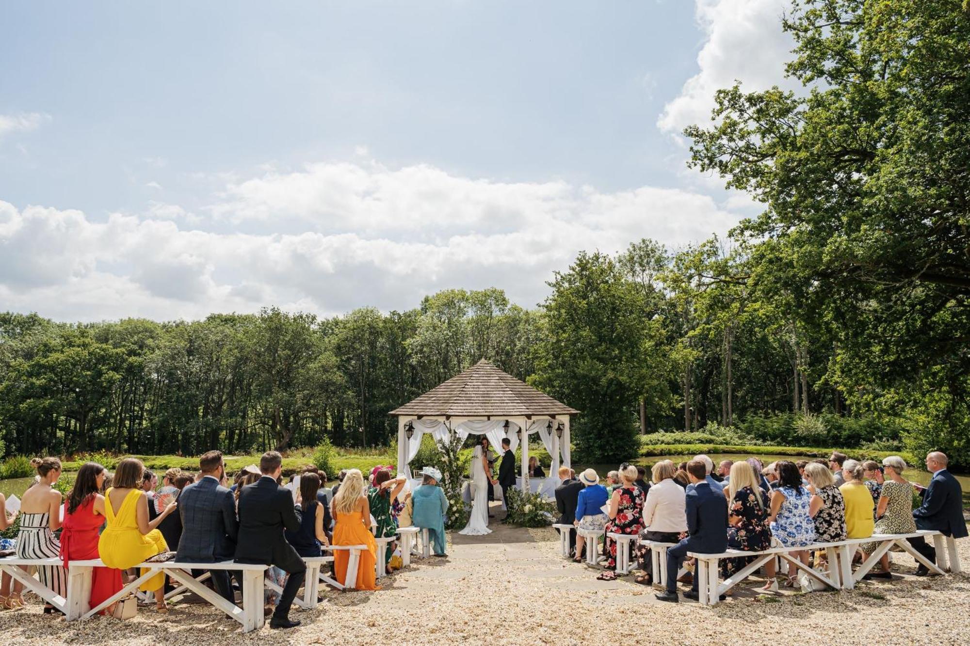 Voco Lythe Hill Hotel & Spa By Ihg Haslemere Exterior foto