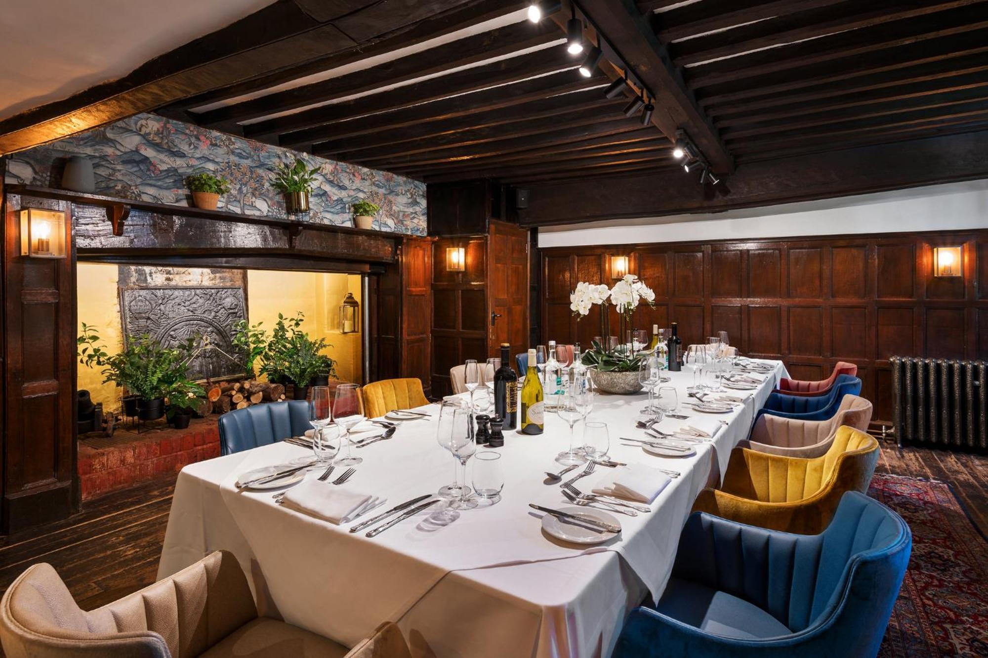 Voco Lythe Hill Hotel & Spa By Ihg Haslemere Exterior foto